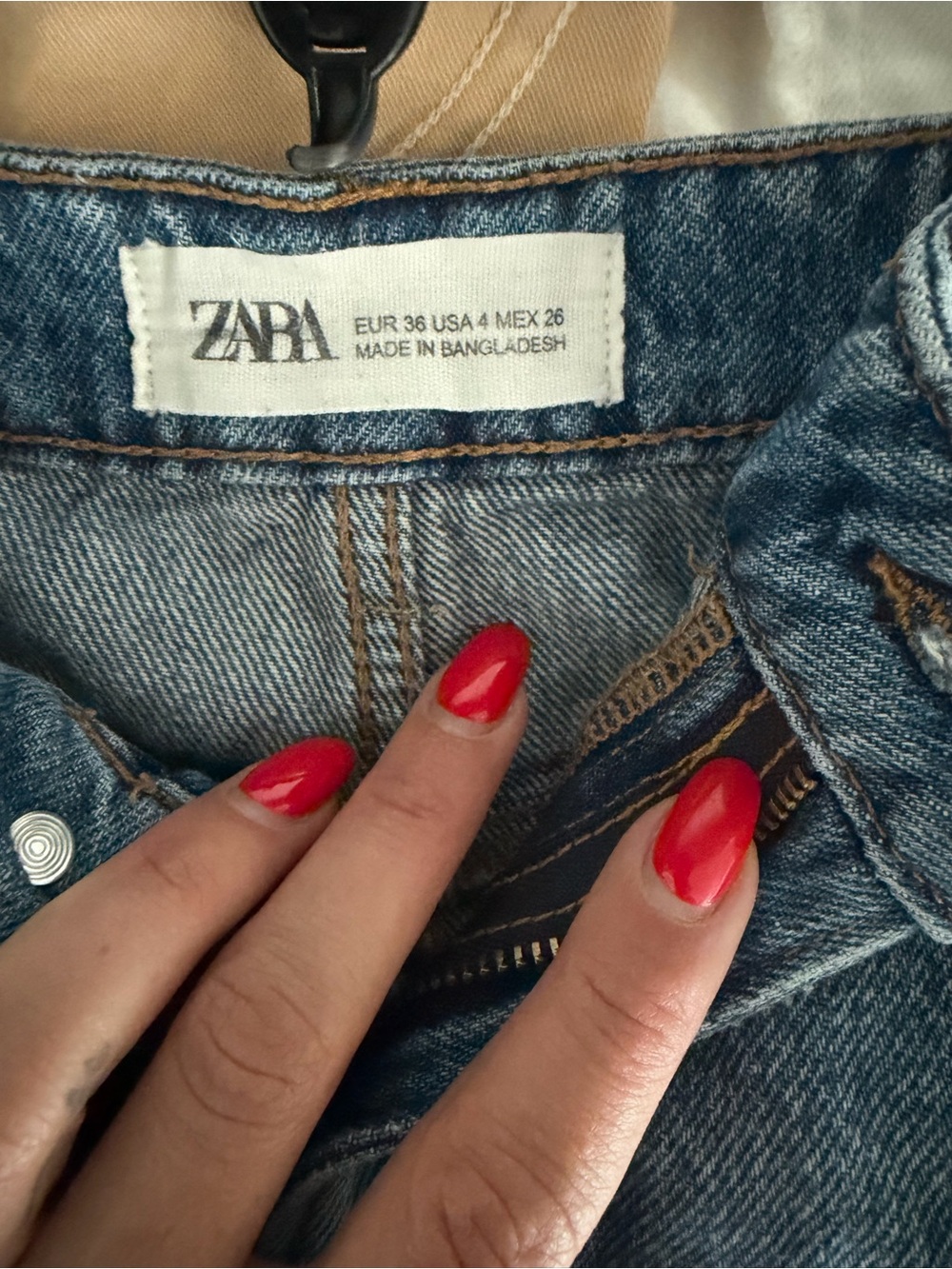 Zara Classic High-Waist Frayed Hem Denim Shorts - Blue - Picture 3 of 3